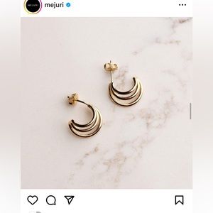Mejuri Assembly gold vermeil huggie hoops